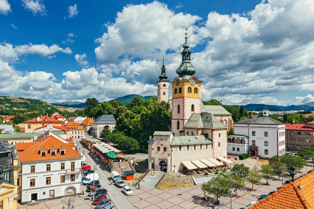 Old Town Apt. A/C And Parking Банська Бистриця Екстер'єр фото